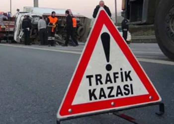 Üniversite sınavına giden araçlar çarpıştı: 1 ölü, 4’ü ağır 10 yaralı