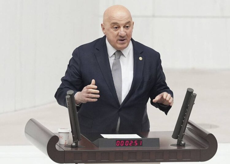 CHP'nin TBMM Başkan Adayı Uğur Bayraktutan oldu 1 CHP’nin TBMM Başkan Adayı Uğur Bayraktutan oldu