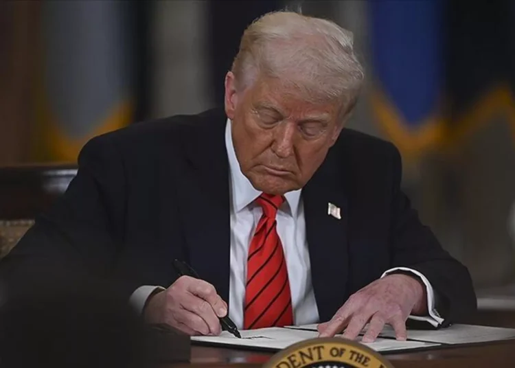 Trump duyurdu, gümrük vergisi gelirlerinden kişi başı 2 bin dolar ödeme yapılacak 1 Trump, ABD’nin UNESCO üyeliğini sonlandırma kararı aldı