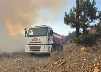 Bursa’da yangına müdahale eden itfaiye eri kalp krizi sonucu hayatını kaybetti