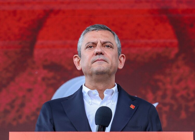 Özgür Özel’den MYK sonrası açıklama: Sandığı ortadan kaldırmak istiyorlar