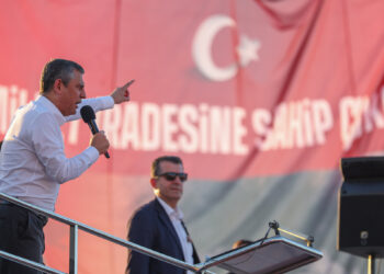 Özgür Özel, Erdoğan'ı canlı yayında hesaplaşmaya çağırdı 2 Özgür Özel, Erdoğan’ı canlı yayında hesaplaşmaya çağırdı