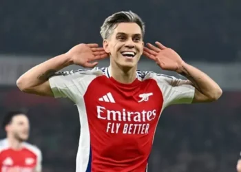 Trossard, Fenerbahçe için gemileri yaktı