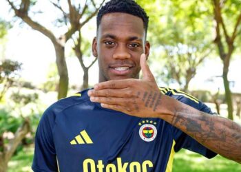 Jhon Duran’dan ilk röportaj: Bana gösterilen sevgiye karşılık verebilmek için sabırsızlanıyorum