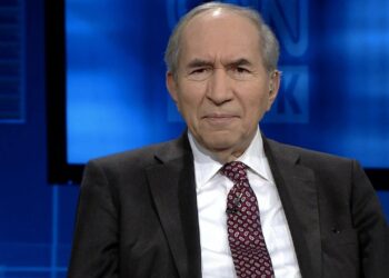 CHP eski genel başkanlarından Öymen entübe edildi