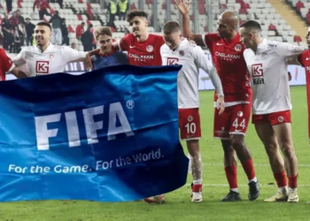 Antalyaspor'a FIFA'den müjde: 16 dosyası kapatıldı 5 Antalyaspor’a FIFA’den müjde: 16 dosyası kapatıldı