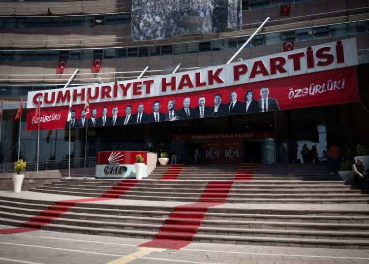 CHP'li belediye başkanları, Özgür Özel başkanlığında toplandı 1 CHP’li belediye başkanları, Özgür Özel başkanlığında toplandı