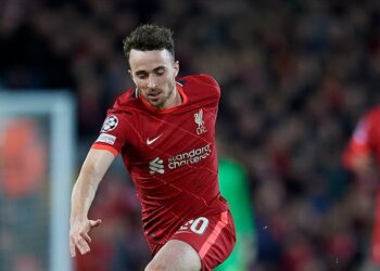 Portekizli futbolcu Diogo Jota, trafik kazasında hayatını kaybetti