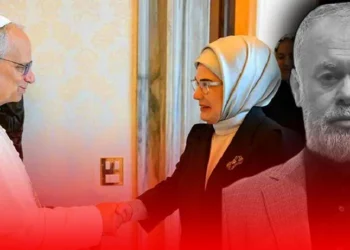 Emine Erdoğan ve Papa görüşmesine yorum yapan müdür yardımcısı açığa alındı