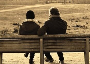 Türkiye’de kadınlar daha uzun, erkekler daha sağlıklı yaşıyor