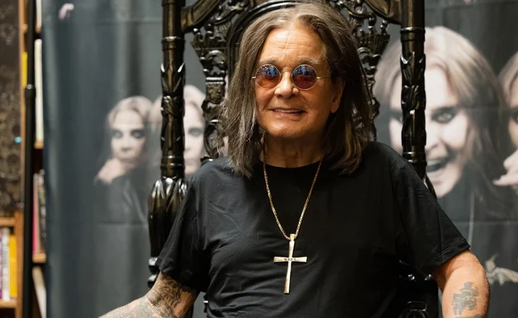 Ozzy Osbourne'un serveti dudak uçuklattı 1 Ozzy Osbourne’un serveti dudak uçuklattı