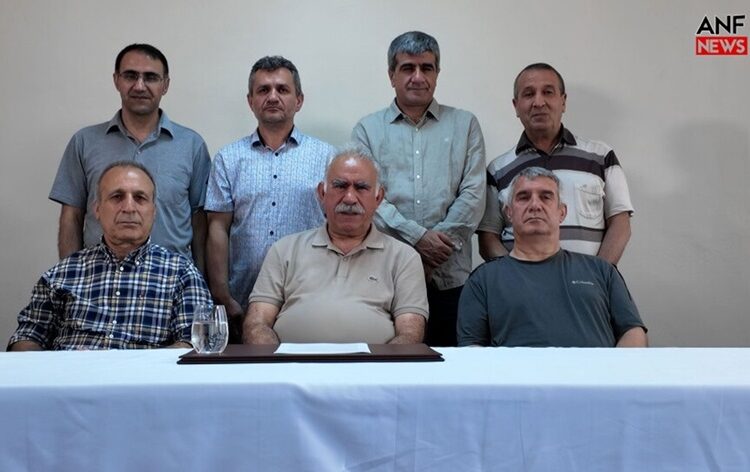 Öcalan video yayınladı, silah bırakma çağrısı yaptı 1 Öcalan video yayınladı, silah bırakma çağrısı yaptı