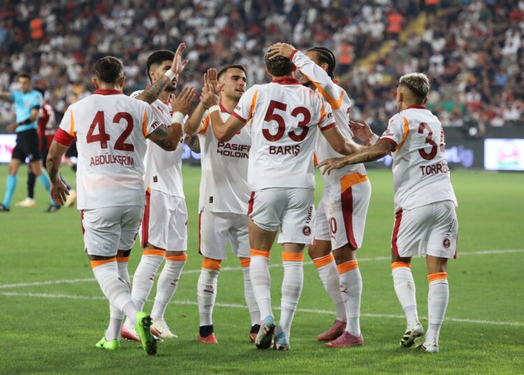 Galatasaray'dan açılış tarifesi: Gaziantep'e 3 gol 1 Galatasaray’dan açılış tarifesi: Gaziantep’e 3 gol