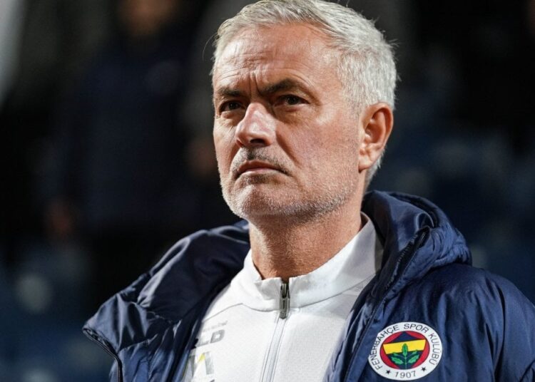 "Fenerbahçe'de teknik direktör Jose Mourinho ile yollar ayrılıyor" iddiası 1 “Fenerbahçe’de teknik direktör Jose Mourinho ile yollar ayrılıyor” iddiası