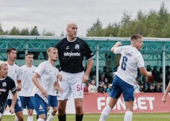 Eski NBA oyuncusu kariyerine futbolda devam ediyor