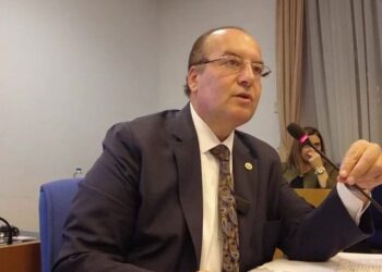 CHP’li Cevdet Akay: Bir kamu bankasında “yüksek karlı gizli fon” vakası yaşanıyor