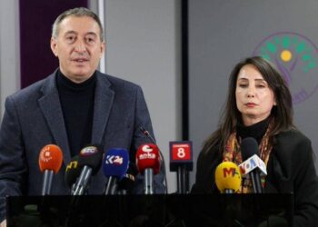 DEM Parti’den İBB operasyonuna tepki: “Barışın tesisi için operasyonlardan vazgeçilmeli”