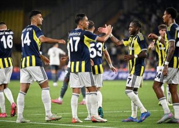 Fenerbahçe, Şampiyonlar Ligi için kadro bildirimi yaptı