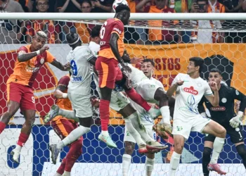 Galatasaray 4’te 4 yaptı: Rizespor’u da devirdiler
