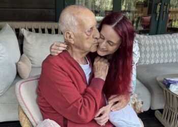 İş insanı İnan Kıraç, yoğun bakıma kaldırıldı