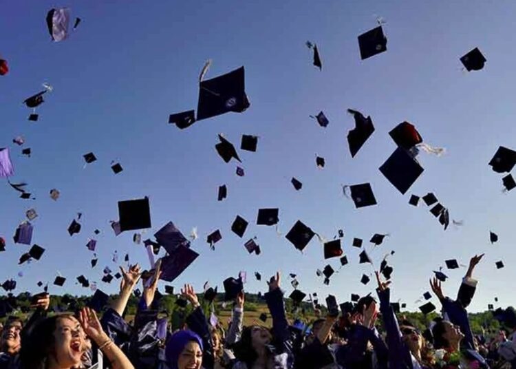 Tuna Cevher yazdı I Sahte Diploma Skandalı Gençlerin Umudunu Vurdu