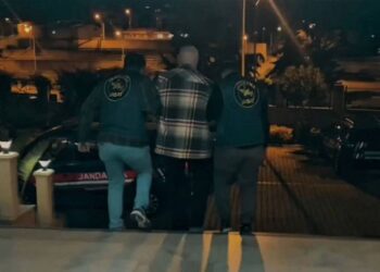 Kırmızı bültenle aranan 11 kişi Türkiye’ye getirildi