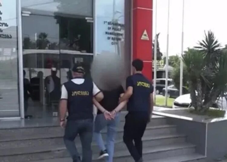 Kırmızı bültenle aranıyorlardı, Gürcistan'da yakalandılar 1 Kırmızı bültenle aranıyorlardı, Gürcistan’da yakalandılar
