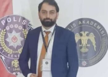 Evini geçindiremeyen başkomiser intihar etti