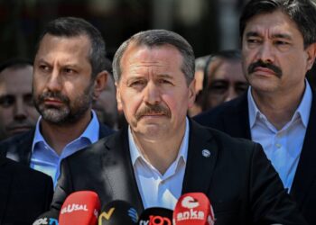 Memur ve emekliye ikinci zam teklifi belli oldu: Memur-Sen’den ‘Böyle teklif olmaz’ açıklaması