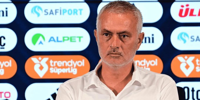 Mourinho: Burada teknik direktör futboldan en az anlayan kişi 1 Mourinho: Burada teknik direktör futboldan en az anlayan kişi