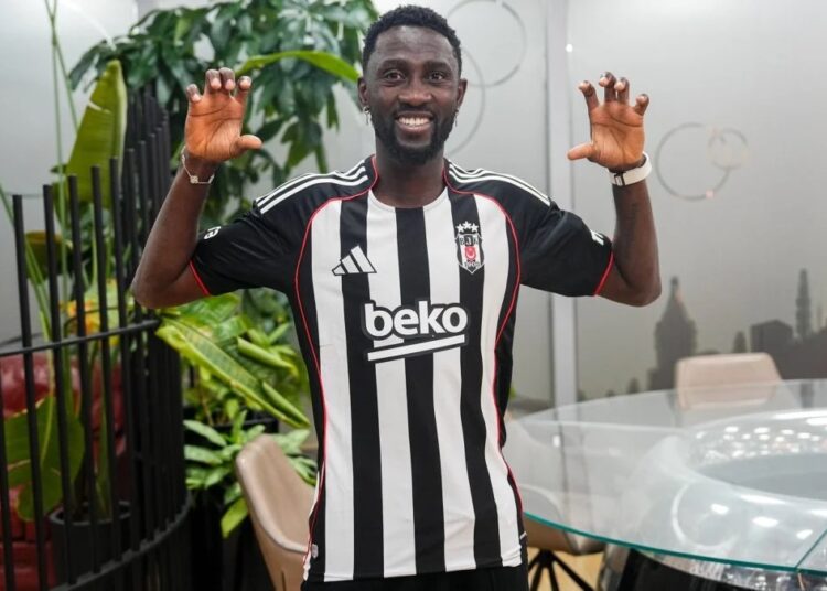 Beşiktaş’ın yeni transferi Wilfred Ndidi, İstanbul’a geldi