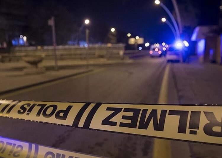 Dokuzuncu kattan düşen bebek hastanede hayatını kaybetti 1 Dokuzuncu kattan düşen bebek hastanede hayatını kaybetti