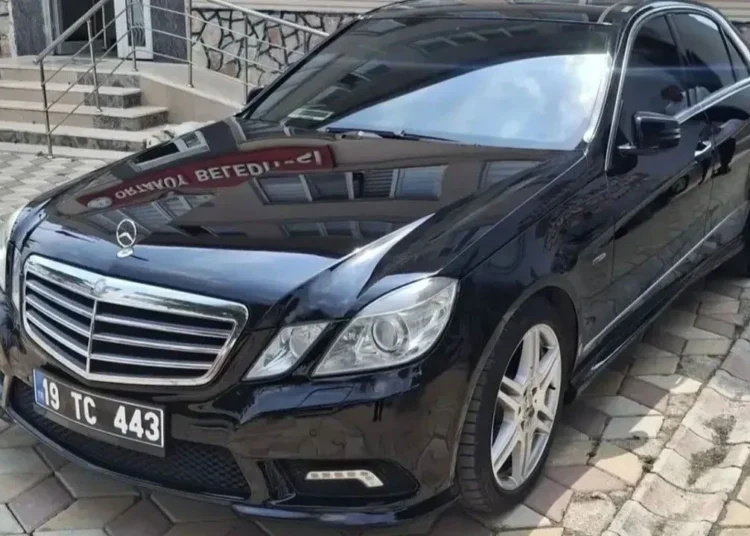 Hani tasarruf: 7 bin 69 nüfuslu ilçeye lüks makam aracı 1 Hani tasarruf: 7 bin 69 nüfuslu ilçeye lüks makam aracı