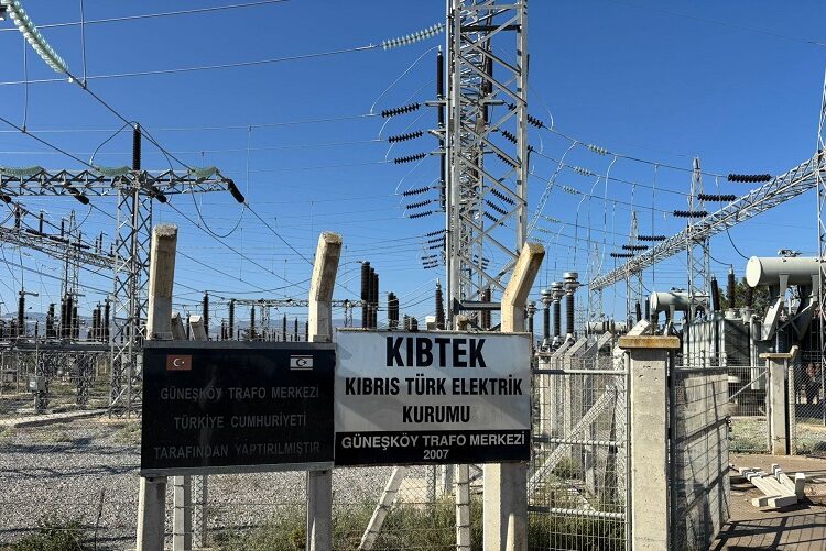 Trafo patladı, KKTC geneline elektrik verilemiyor 1 Trafo patladı, KKTC geneline elektrik verilemiyor