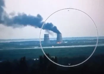 Ukrayna’daki Zaporijya nükleer santrali tesisleri vuruldu