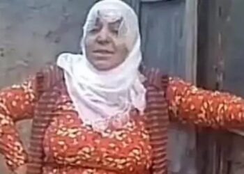 Ormana götürdükleri yaşlı kadını öldürüp altınlarını aldılar