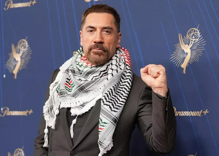 Javier Bardem, Emmy ödüllerinde kırmızı halıda konuştu: Gazze’deki soykırımı kınıyorum 1 Javier Bardem, Emmy ödüllerinde kırmızı halıda konuştu: Gazze’deki soykırımı kınıyorum