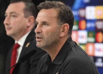 Okan Buruk’tan Osimhen açıklaması: Oynamasının ne ona ne bize faydası olmaz