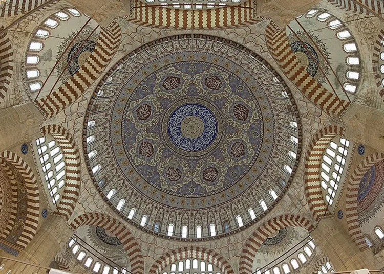 Selimiye Camii'nde tepki çeken kubbe restorasyonu için yürütmeyi durdurma kararı 1 Selimiye Camii’nde tepki çeken kubbe restorasyonu için yürütmeyi durdurma kararı