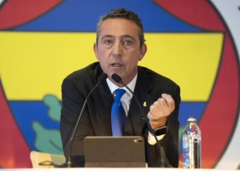 Fenerbahçe teknik direktör için tarih verdi: Dört adayla görüşüldü