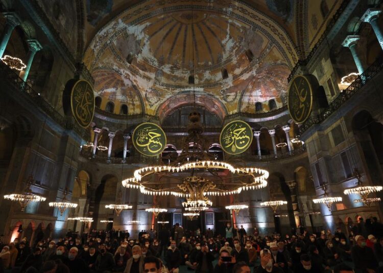 H. Agah Kalender yazdı I “Pek hazin bir Mevlid gecesi…!” 1 H. Agah Kalender yazdı I “Pek hazin bir Mevlid gecesi…!”