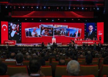 900’ün üzerinde delege imza verdi: CHP 21 Eylül’de kurultaya gidiyor