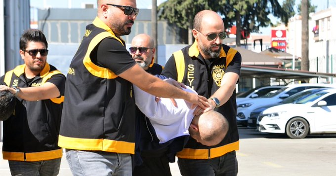 Sokakta görüp öldürdü: 'Beni dövmüştü, dayanamadım' 1 Sokakta görüp öldürdü: ‘Beni dövmüştü, dayanamadım’