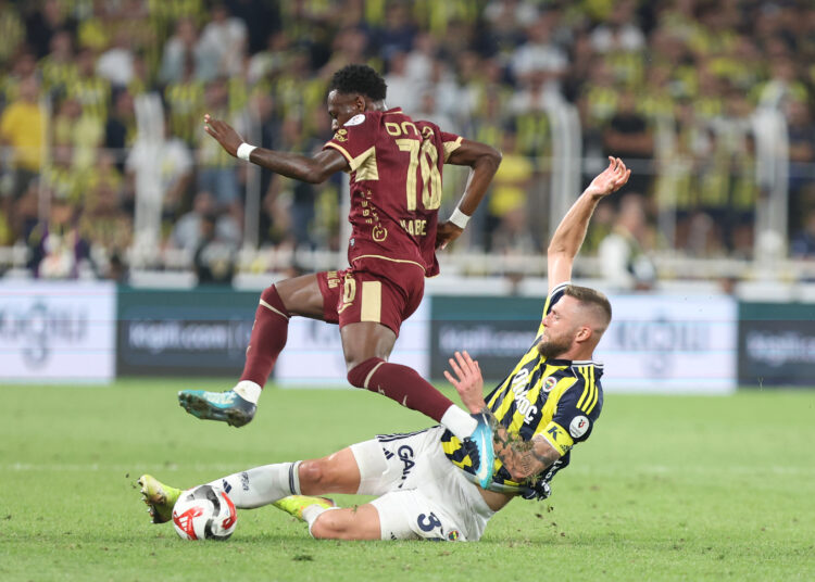 Fenerbahçe ‘hakem kararıyla’ kazandı! I Safa Kar yazdı 1 Fenerbahçe ‘hakem kararıyla’ kazandı! I Safa Kar yazdı