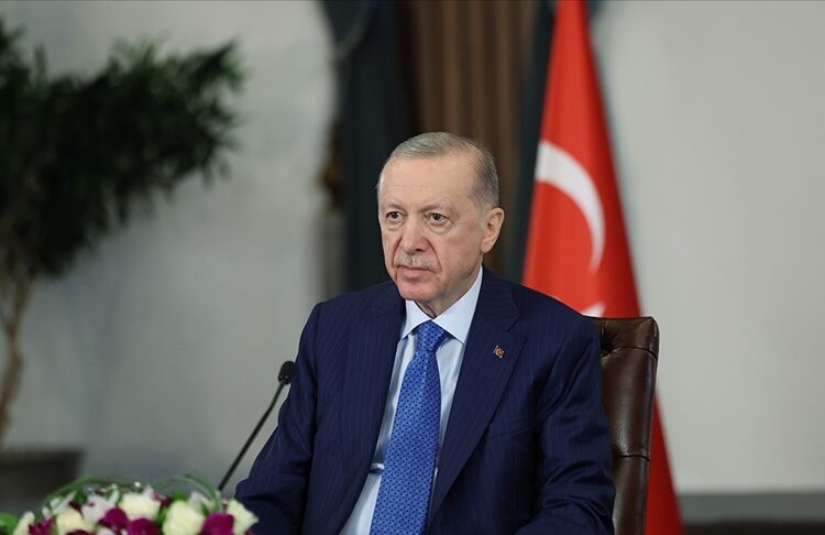 Katar’da konuşan Erdoğan: 1,5 senedir İsrail ile tüm ticari ilişkileri durdurduk