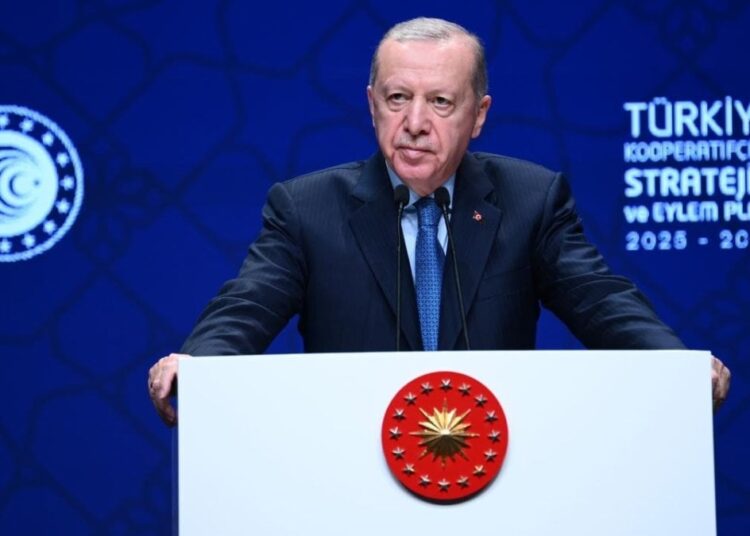Erdoğan: Türkiye'yi kargaşa, kaos girdabına sürüklemek istiyorlar 1 Erdoğan: Türkiye’yi kargaşa, kaos girdabına sürüklemek istiyorlar