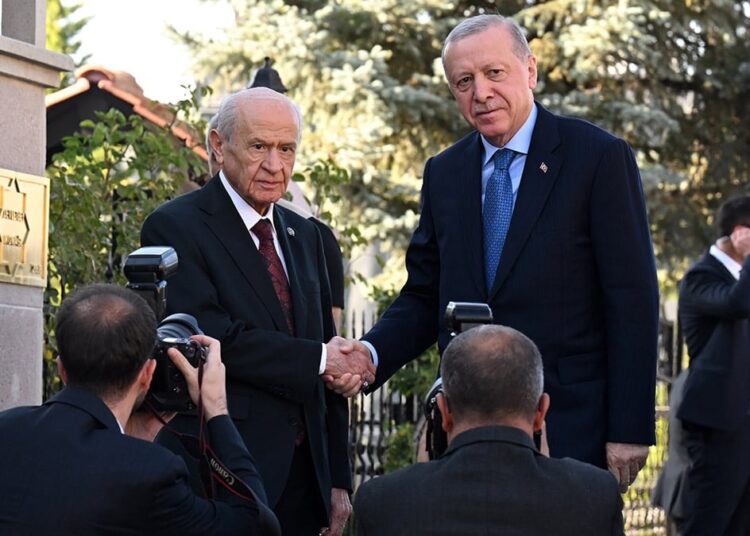 Cumhurbaşkanı Erdoğan, MHP lideri Bahçeli’yi evinde ziyaret etti