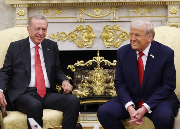"Türkiye Halkbank için 100 milyon dolar teklif etti" iddiası 1 Trump-Erdoğan zirvesi: ABD gücünün dinamikleri I Vahap Aktaş yazdı