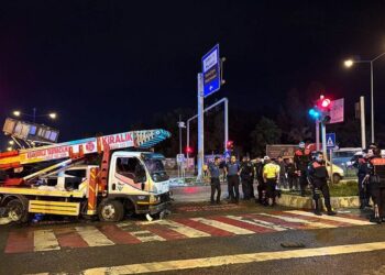 Erzurum’da bir garip vaka: Kaza yaptılar, kavgada yaralandılar