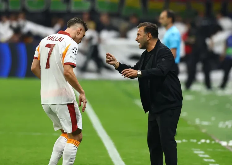 Okan Buruk kadroyu değiştiriyor: Frankfurt hezimetinin faturası 3 futbolcuya kesildi! 1 Okan Buruk kadroyu değiştiriyor: Frankfurt hezimetinin faturası 3 futbolcuya kesildi!